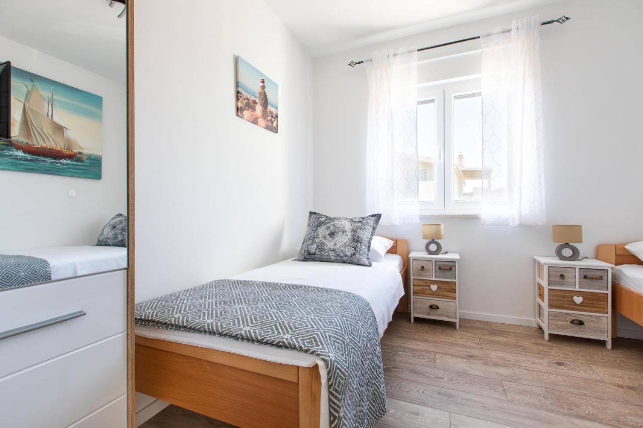 Sunny Island Apartment Trogir Exterior photo